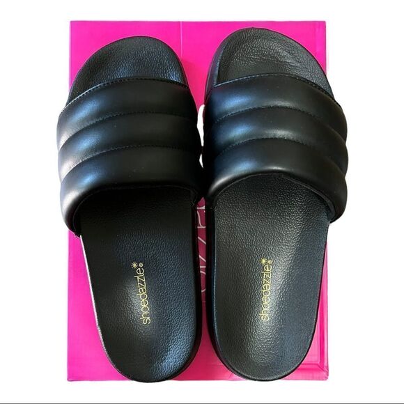 Signature Look Flat Slide Sandal in Black - Picture 2 of 8
